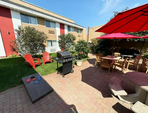 Econo Lodge Wausau - Rothschild hotel detail image 3