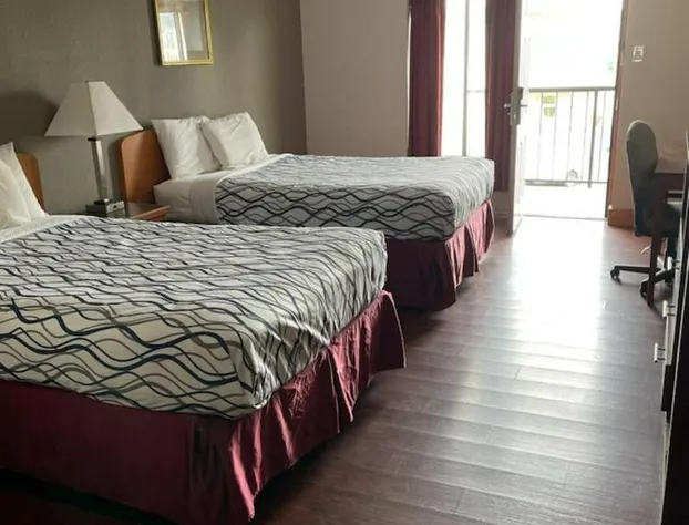 Bear Mount Inn & Suites hotel detail image 2