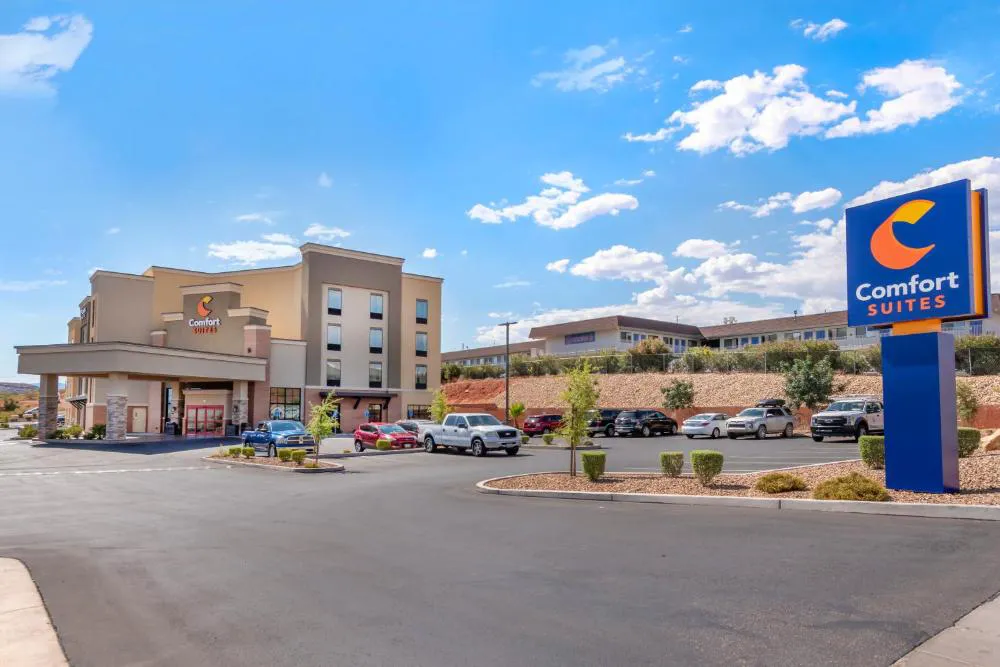 Comfort Suites St George - University Area hotel hero