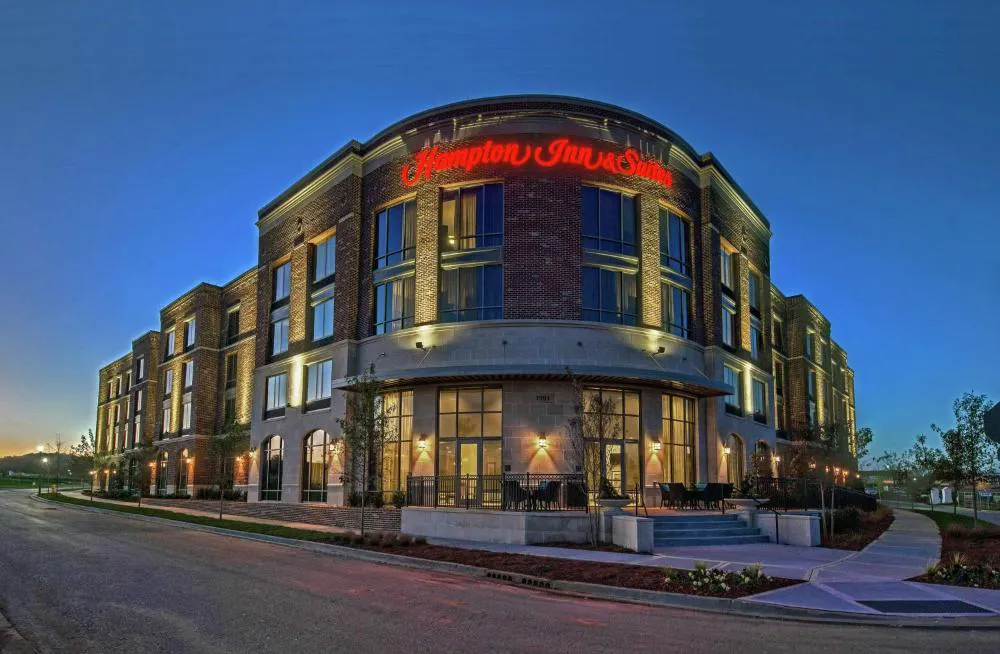 Hampton Inn & Suites Franklin Berry Farms hotel hero