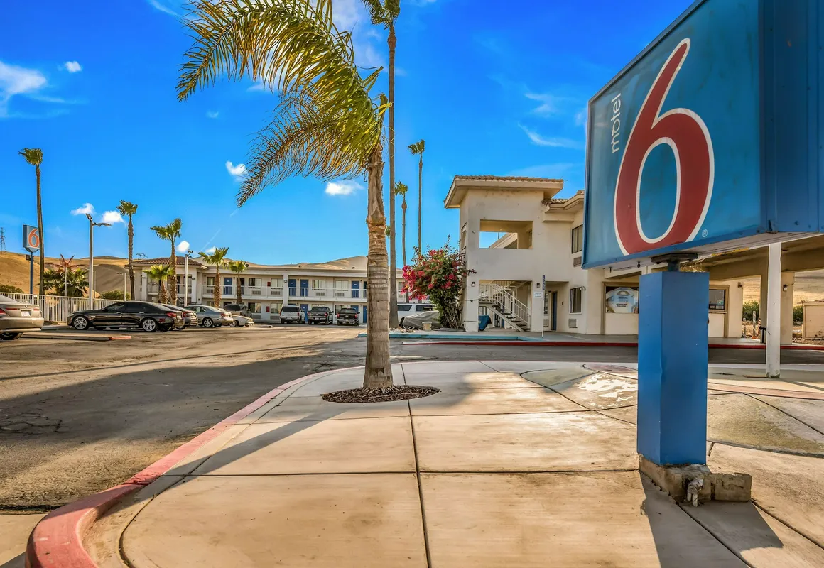 Motel 6 Westley, CA hotel hero