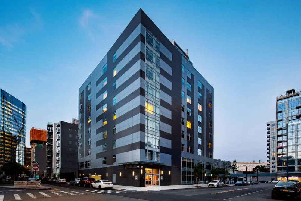 Hyatt Place Long Island City/New York City hotel hero