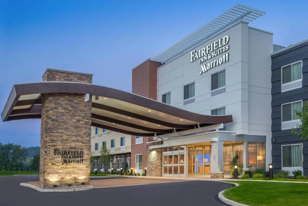Fairfield Inn & Suites by Marriott Bloomsburg hotel hero