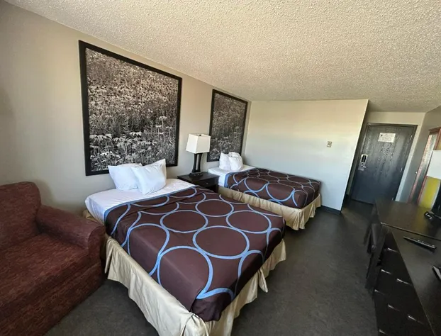 Super 8 by Wyndham Williston ND hotel detail image 2