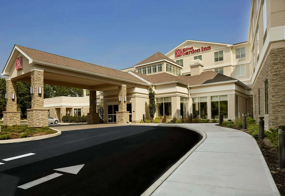 Hilton Garden Inn Roslyn hotel hero