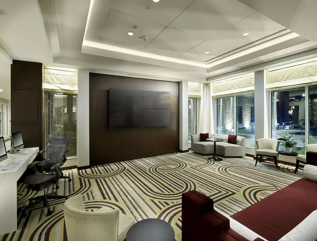 Hilton Garden Inn Roslyn hotel detail image 2