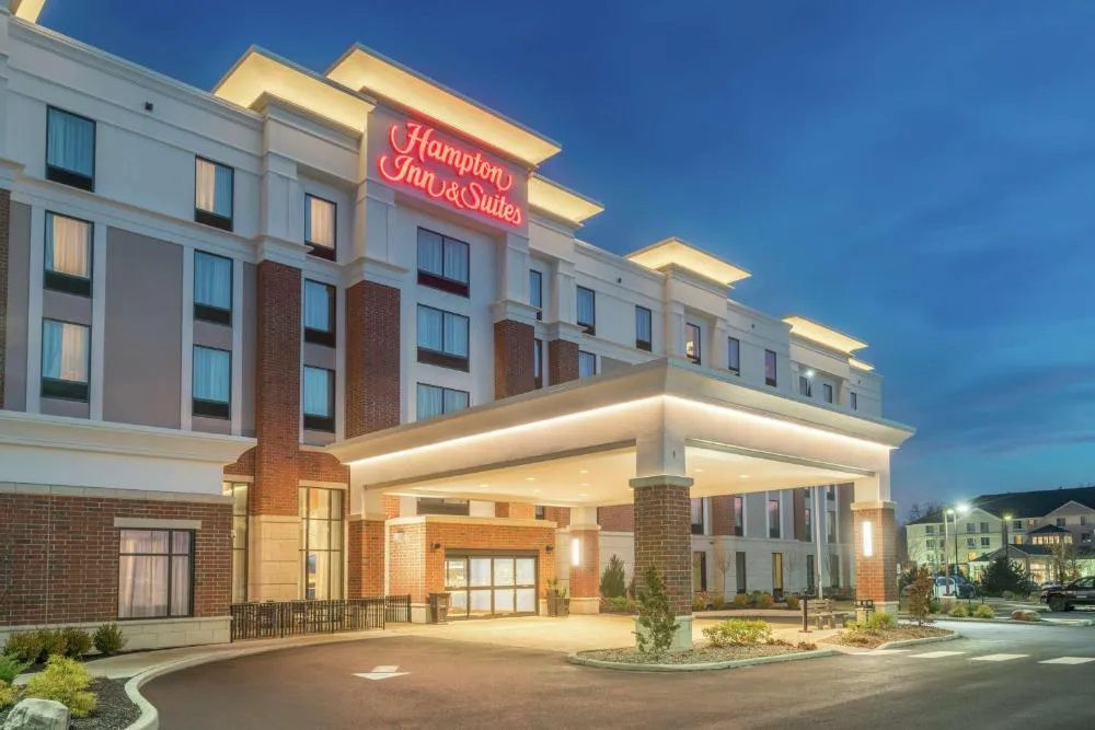 Hampton Inn & Suites Newburgh Stewart Airport hotel hero