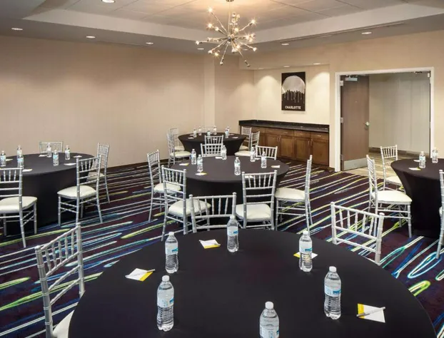 Hampton Inn & Suites Charlotte/Ballantyne hotel detail image 4