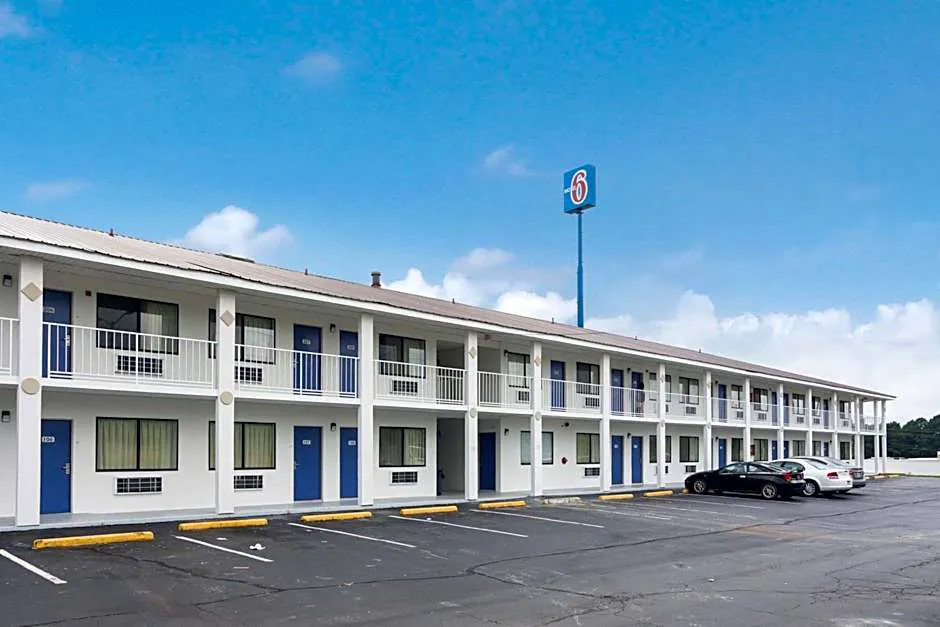 Motel 6-Bremen, GA hotel hero