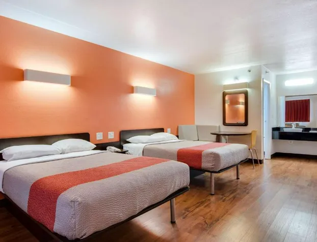 Motel 6-Bremen GA hotel detail image 4