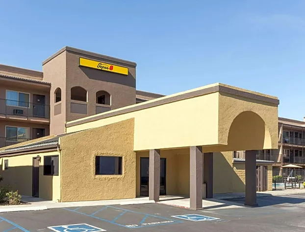 Super 8 by Wyndham Escondido hotel detail image 1