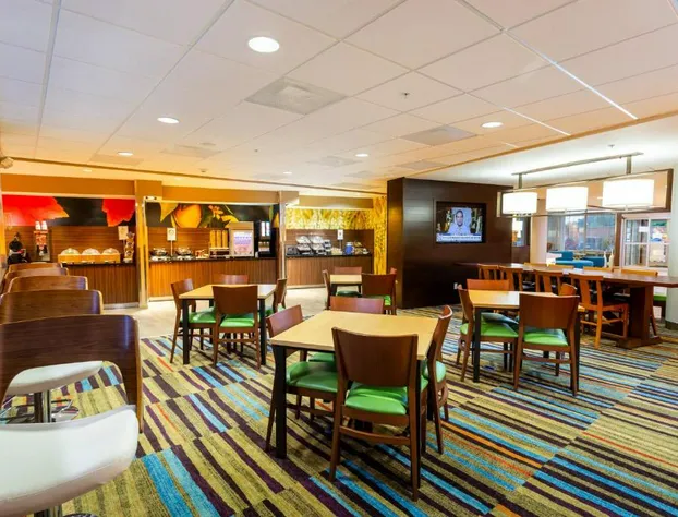 Fairfield Inn & Suites by Marriott Bay City hotel detail image 4