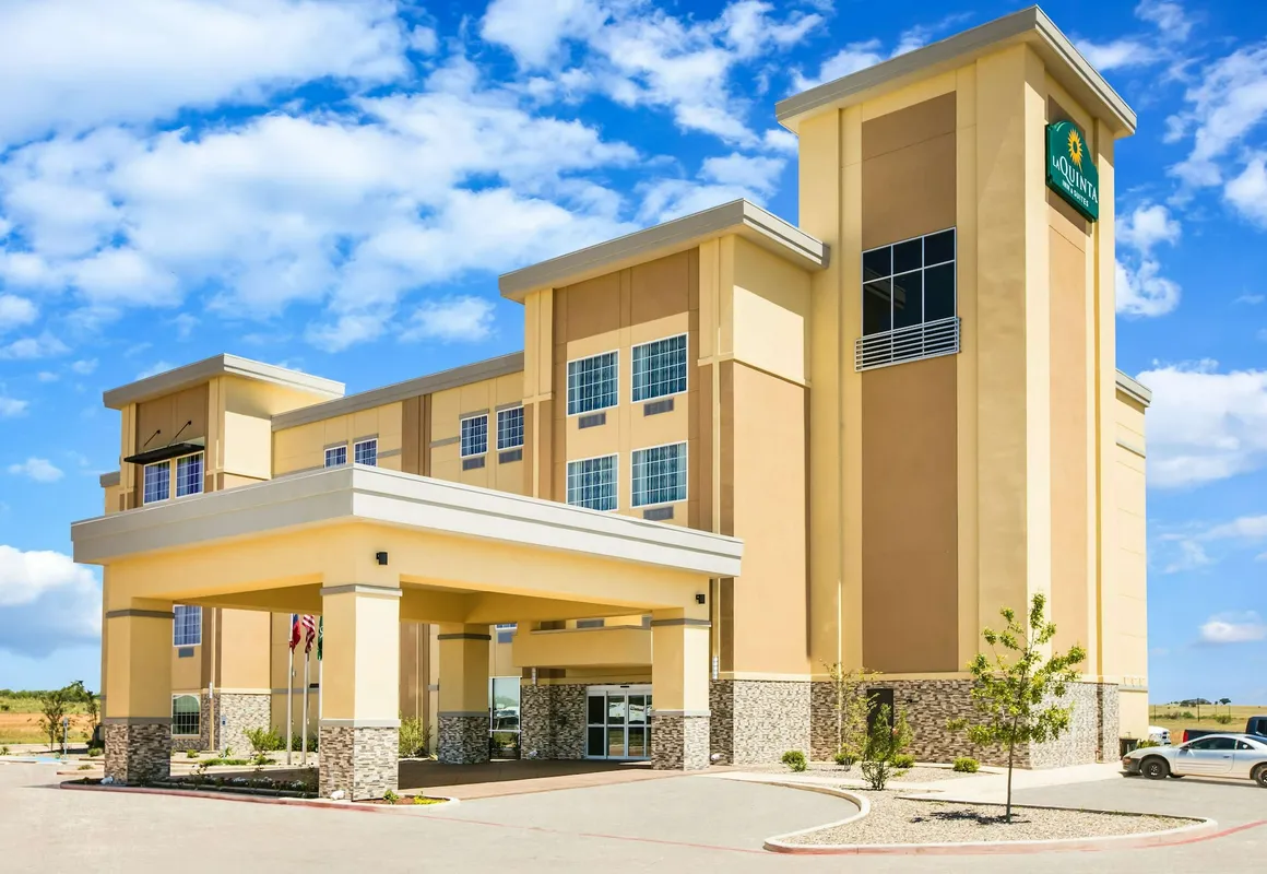 La Quinta Inn & Suites by Wyndham Colorado City hotel hero