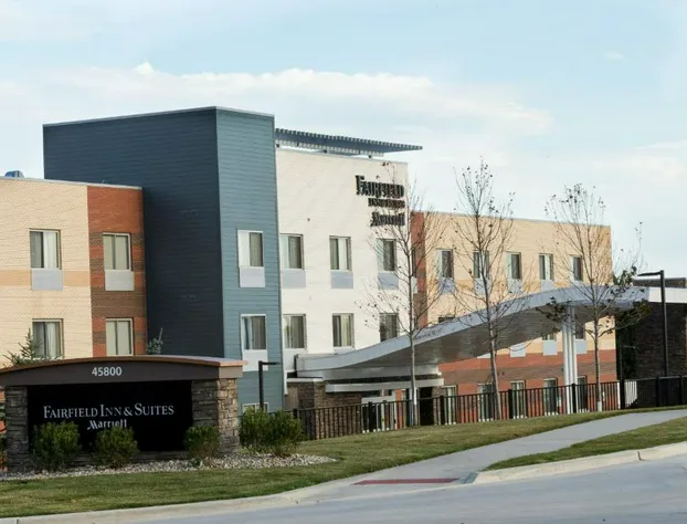 Fairfield Inn & Suites by Marriott Detroit Chesterfield hotel detail image 1