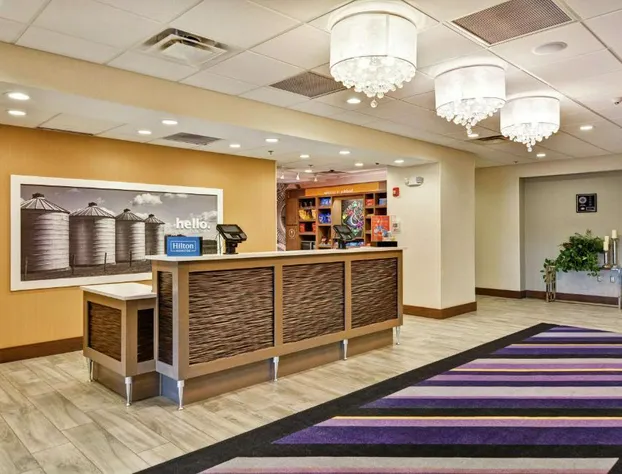 Hampton Inn & Suites Ashland hotel detail image 4