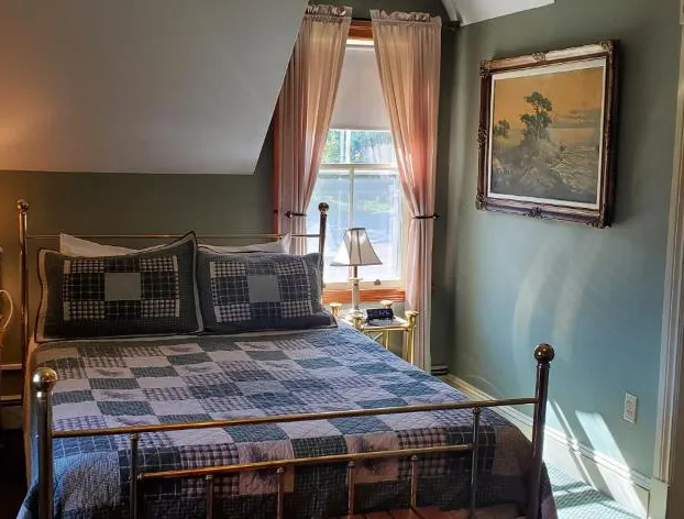 Amherst Shore Country Inn hotel detail image 4