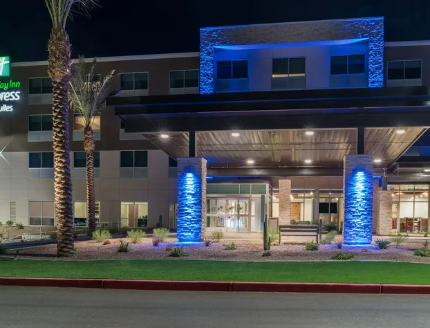 Holiday Inn Express & Suites Lake Havasu - London Bridge by IHG hotel detail image 2