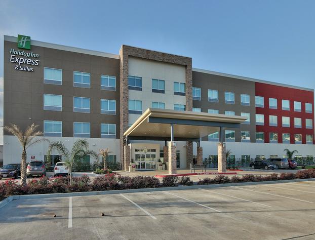 Holiday Inn Express & Suites Houston East - Beltway 8, an IHG Hotel hotel detail image 1