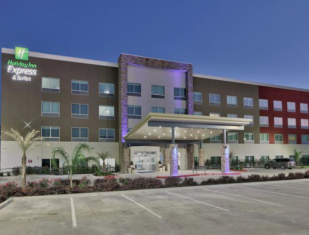 Holiday Inn Express & Suites Houston East - Beltway 8, an IHG Hotel hotel detail image 3