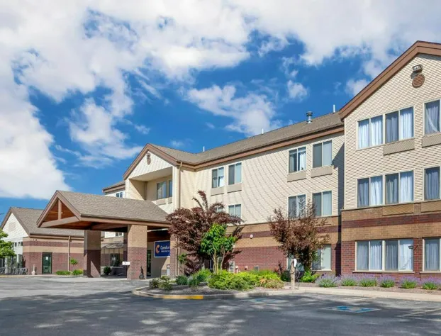 Comfort Inn & Suites New Lisbon hotel detail image 4