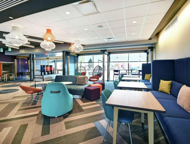 Tru by Hilton Portland Airport Area hotel detail image 4