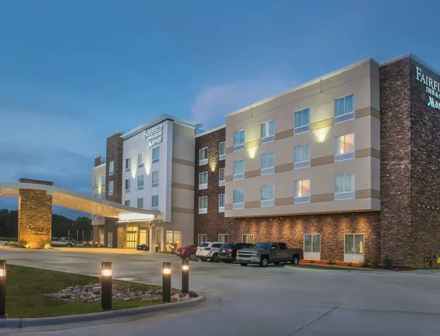 Fairfield Inn and Suites by Marriott Washington hotel detail image 1