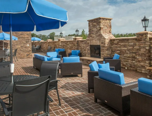 Fairfield Inn and Suites by Marriott Washington hotel detail image 2