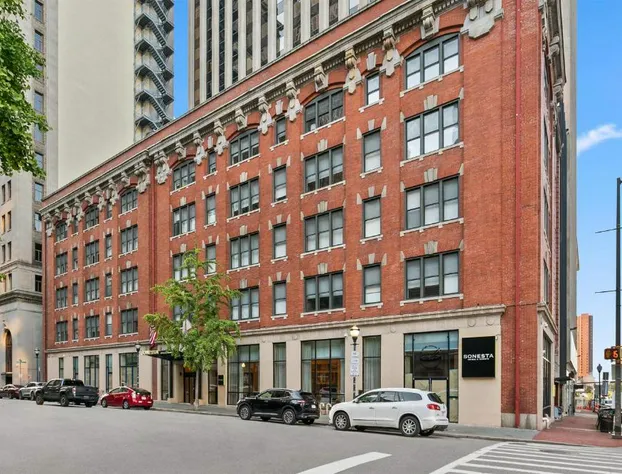 Sonesta Hotel Baltimore Inner Harbor hotel detail image 4