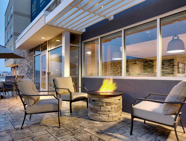 Fairfield Inn & Suites by Marriott Fort Smith hotel detail image 1