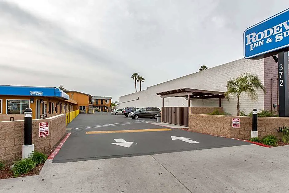 Rodeway Inn & Suites Chula Vista San Diego South hotel hero