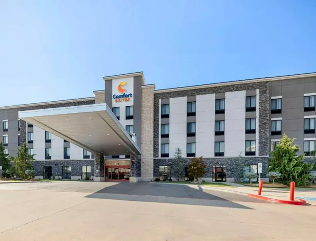 Comfort Suites Meridian and I-40 hotel detail image 3