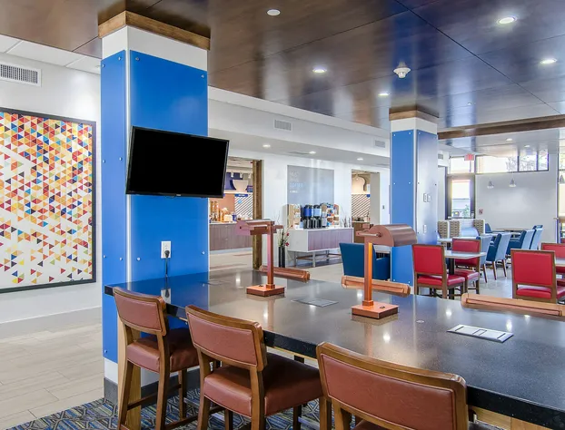 Holiday Inn Express & Suites Atchison by IHG hotel detail image 4