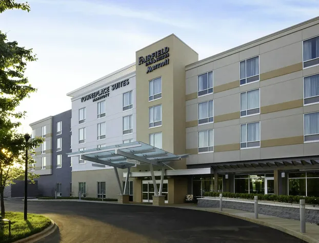 Fairfield Inn & Suites by Marriott Louisville Northeast hotel detail image 1