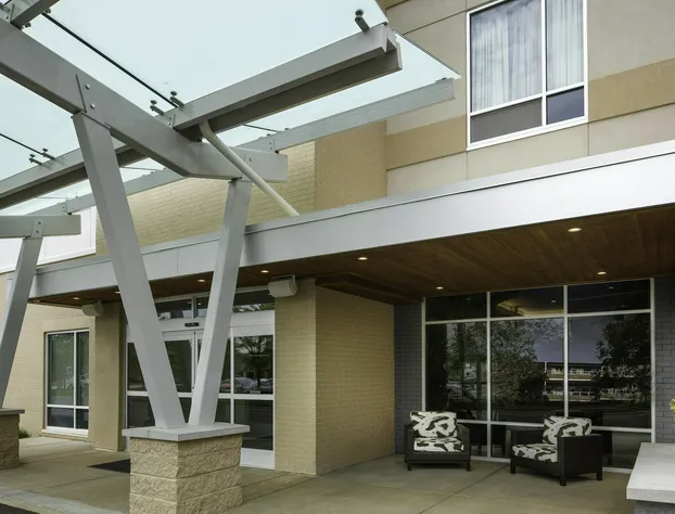 Fairfield Inn & Suites by Marriott Louisville Northeast hotel detail image 2