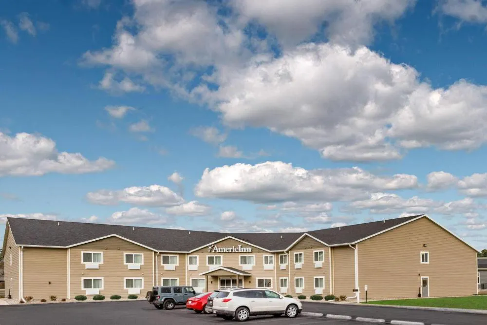 AmericInn by Wyndham Sleepy Eye hotel hero