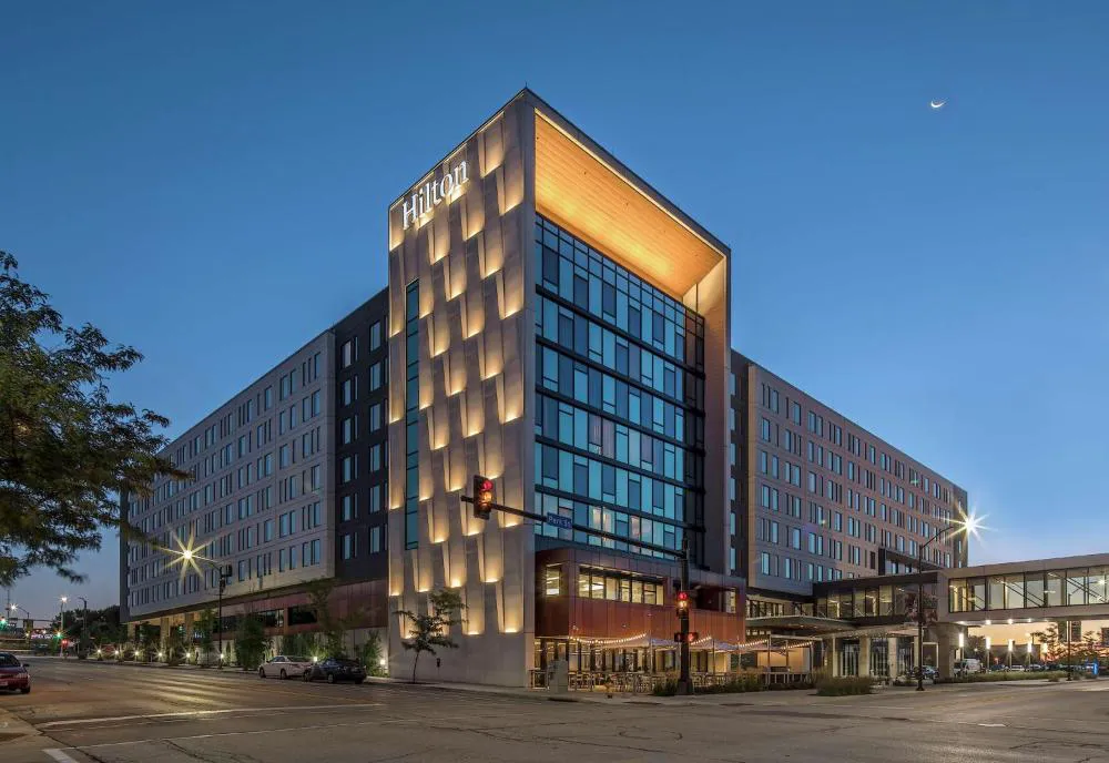 Hilton Des Moines Downtown hotel hero