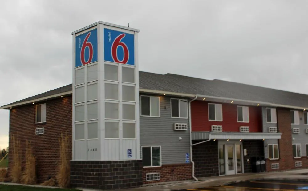 Motel 6 Rexburg, ID hotel hero