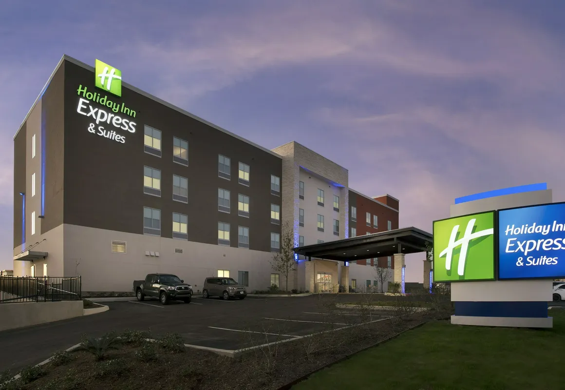 Holiday Inn Express & Suites San Antonio North - Windcrest by IHG hotel hero