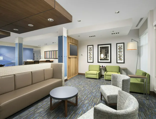 Holiday Inn Express & Suites San Antonio North - Windcrest by IHG hotel detail image 2