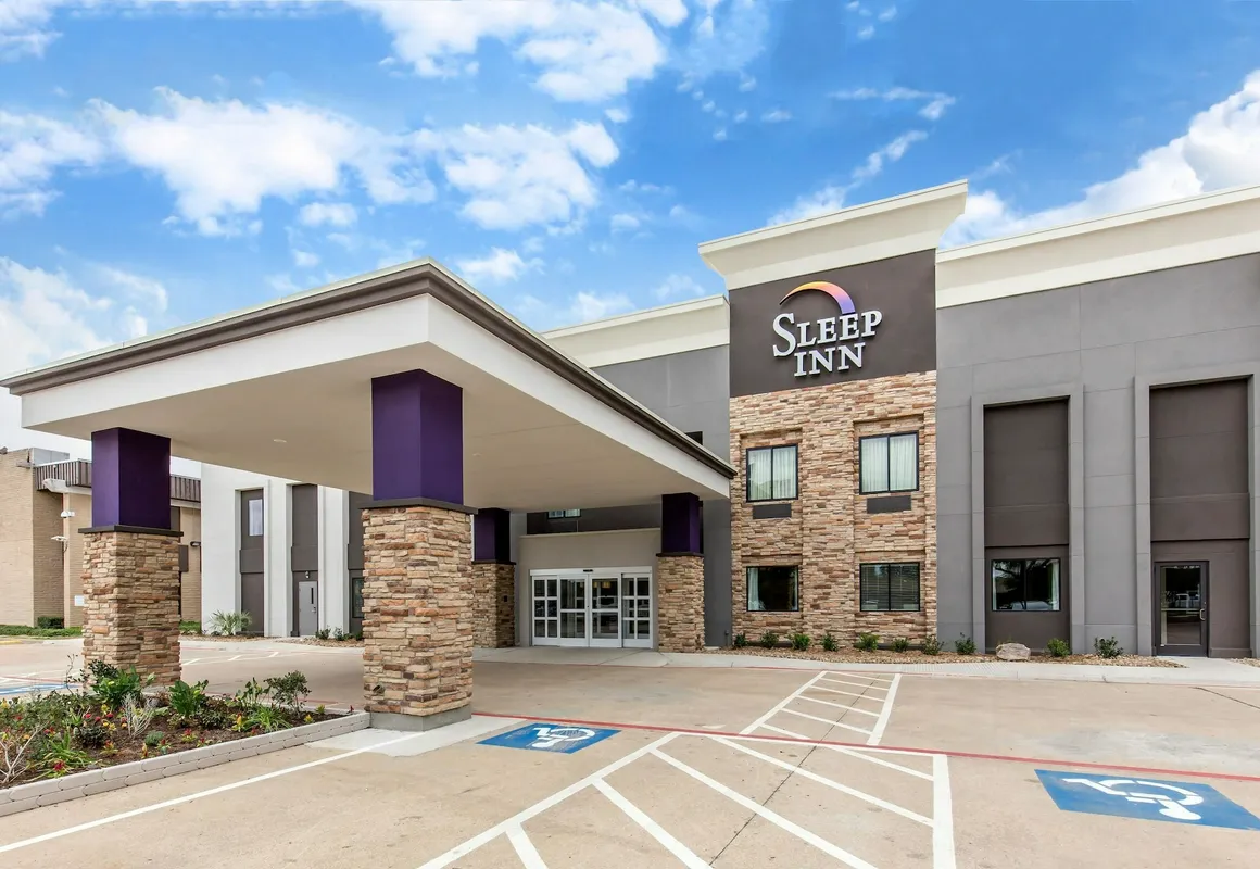 Sleep Inn Dallas Love Field - Medical District hotel hero