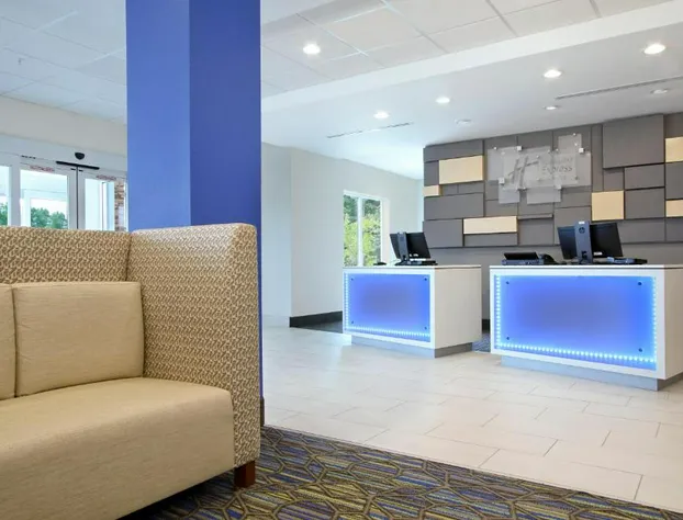 Holiday Inn Express & Suites Columbus North by IHG hotel detail image 3