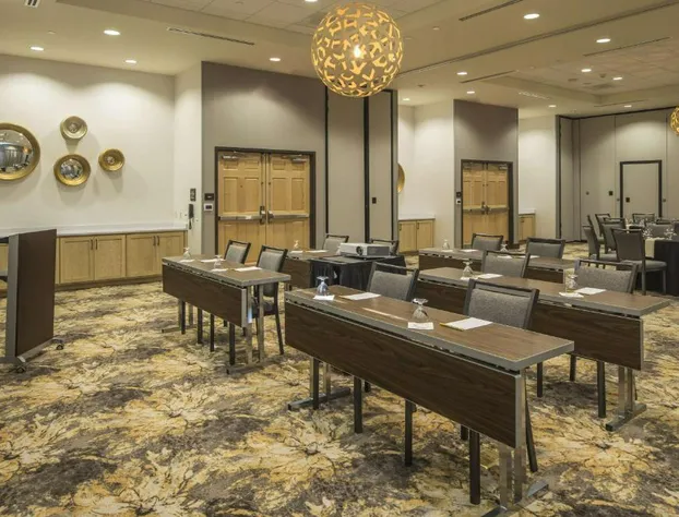 Hilton Garden Inn Pittsburgh Airport hotel detail image 2