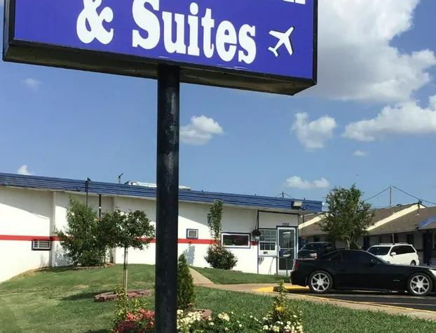 Budget Inn and Suites hotel detail image 1