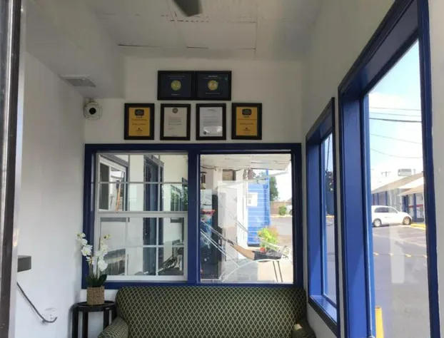 Budget Inn and Suites hotel detail image 4