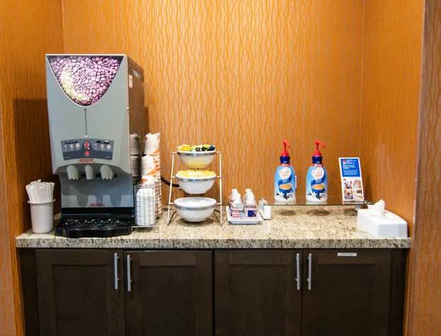 Comfort Suites Near Sam Houston Race Park hotel detail image 3