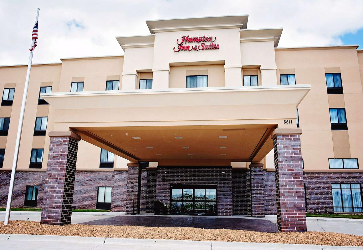 Hampton Inn & Suites Des Moines/Urbandale hotel hero