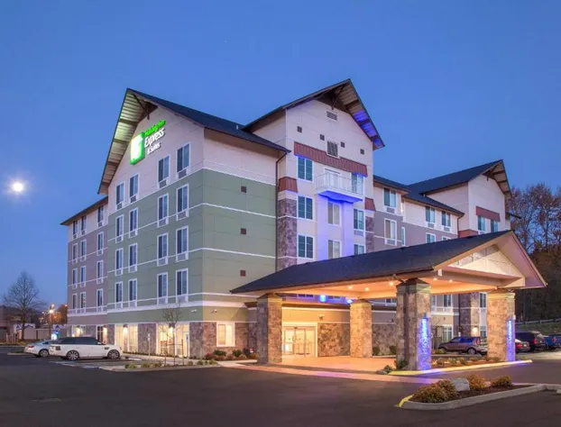 Holiday Inn Express & Suites Seattle South - Tukwila by IHG hotel detail image 1