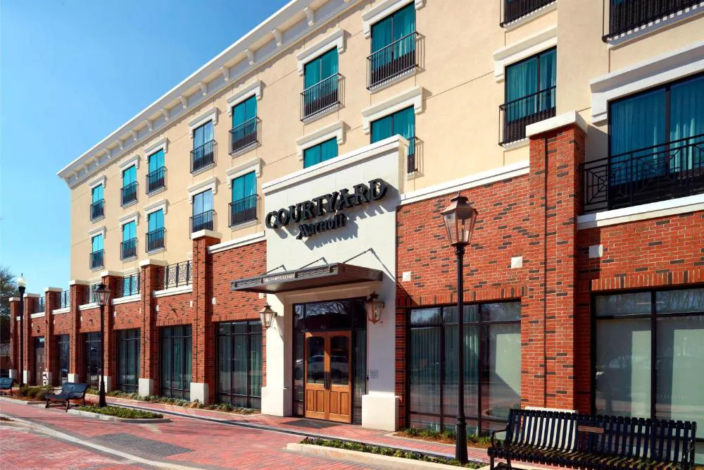 Courtyard by Marriott LaGrange hotel hero