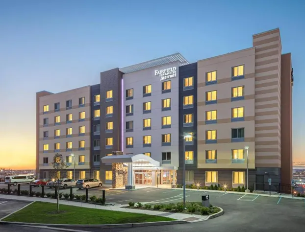 Fairfield Inn & Suites by Marriott North Bergen hotel detail image 1