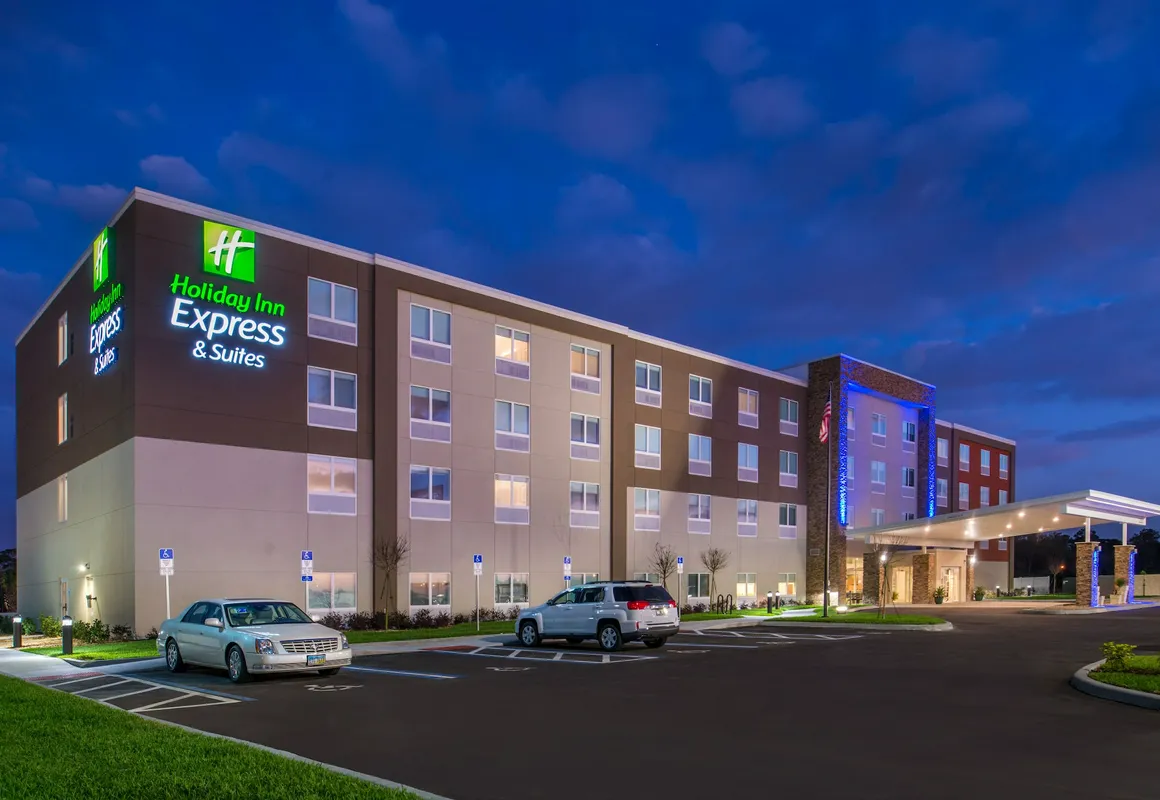 Holiday Inn Express & Suites West Melbourne by IHG hotel hero